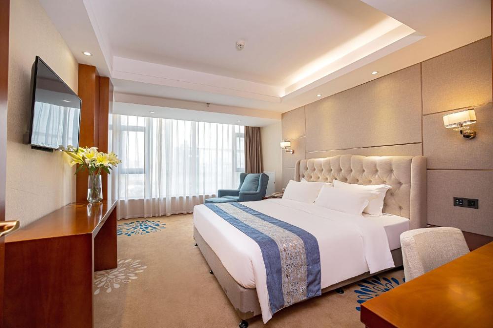 madison hotel zhengzhou erqi plaza