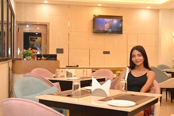 hotel shyam paradise