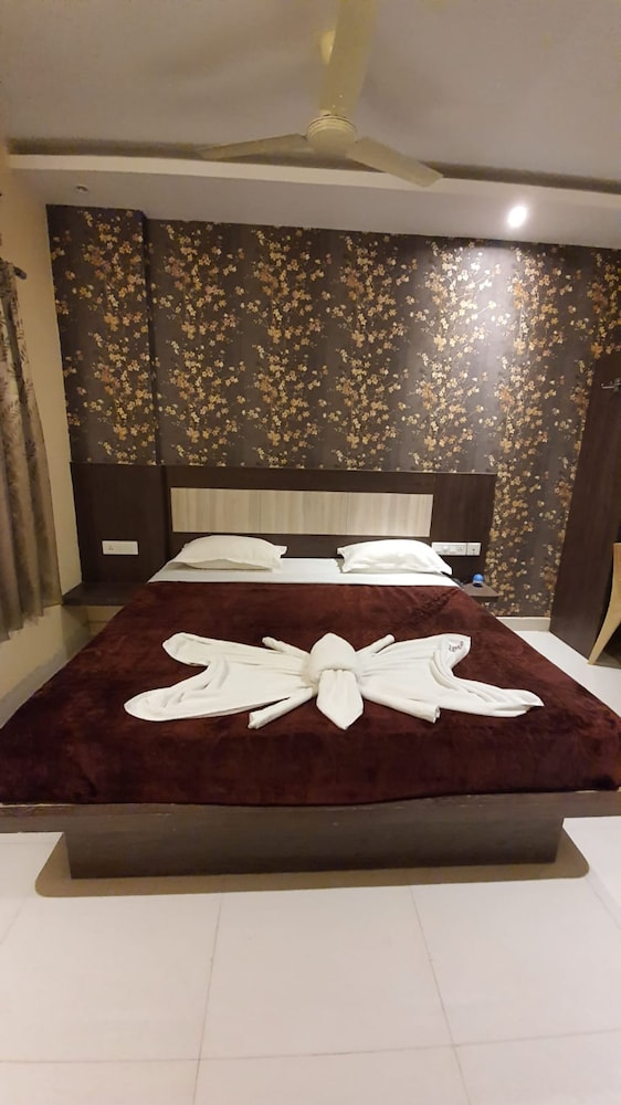 hotel home town