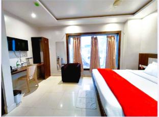 hotel home town