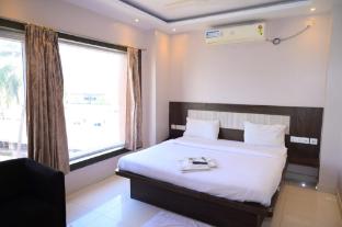 hotel home town