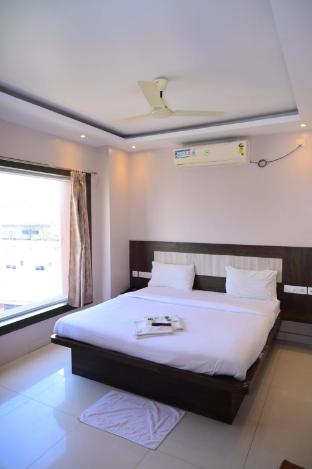 hotel home town