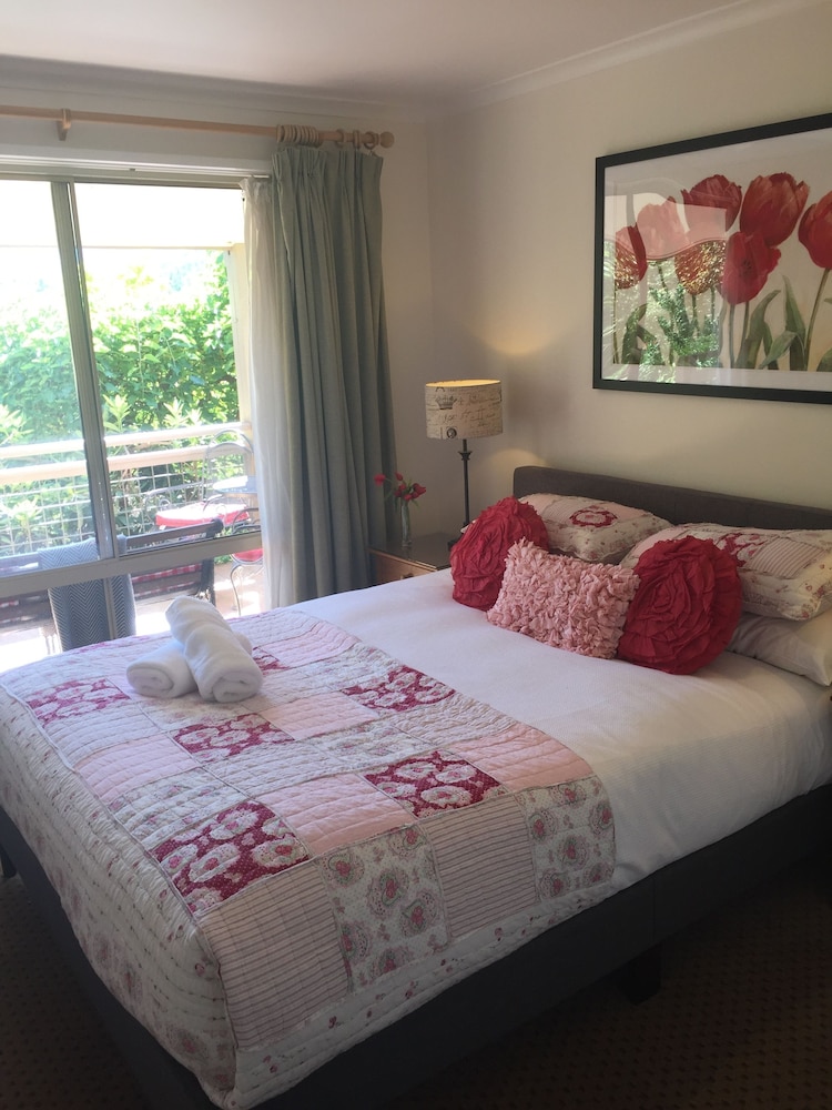 Chestnut Tree Holiday Apartments,Freeburgh>>Bright,5 star