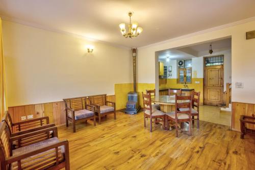 Solang Cottage By Snow City Farm,India>>Manali,4 star