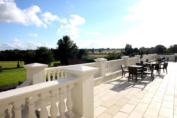 de vere wokefield estate