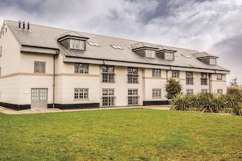 de vere wokefield estate