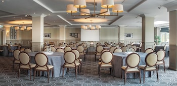 de vere wokefield estate