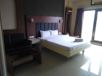 Devanshi Inn,Mumbai>>Kalamboli,3 star