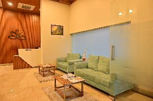 moistin business class hotel