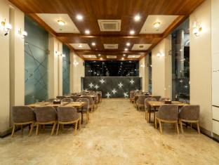 moistin business class hotel