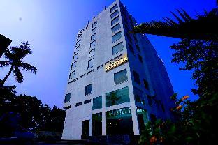 kay em spectra hotel chennai