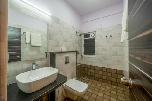 zenith hotels hebbal bangalore