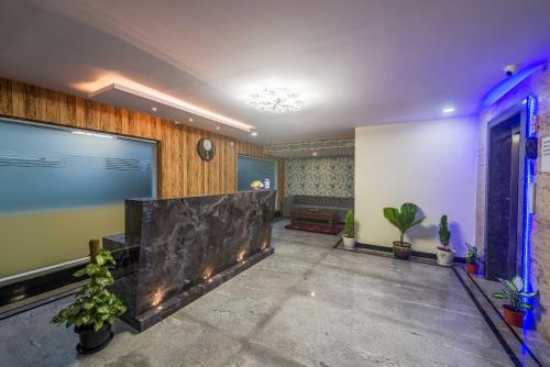 zenith hotels hebbal bangalore