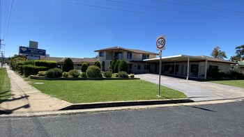 sapphire city motor inn inverell