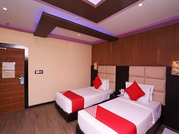 dolphin chocolate inn