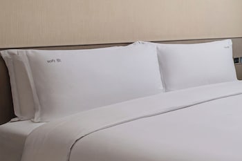 holiday inn chengdu century city westtower