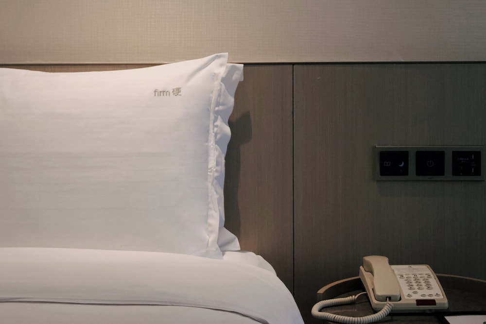 holiday inn chengdu century city westtower