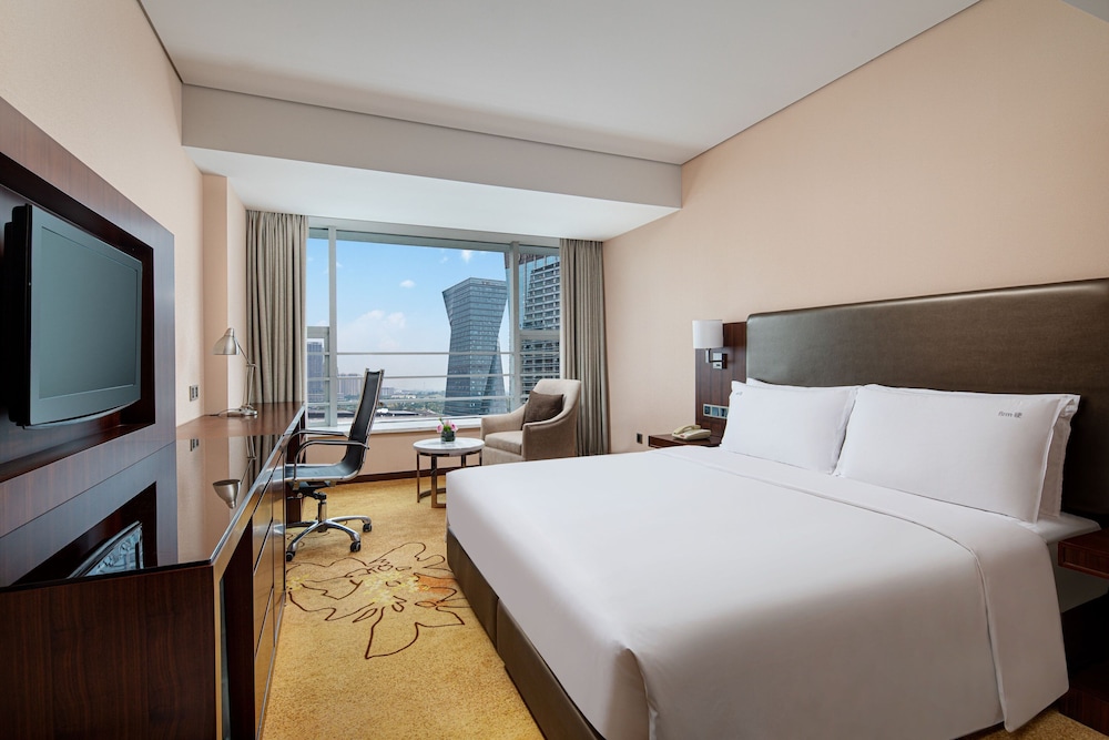 holiday inn chengdu century city westtower