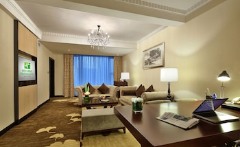 holiday inn chengdu century city westtower