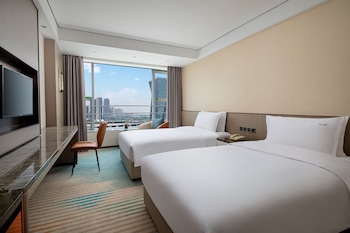 holiday inn chengdu century city westtower