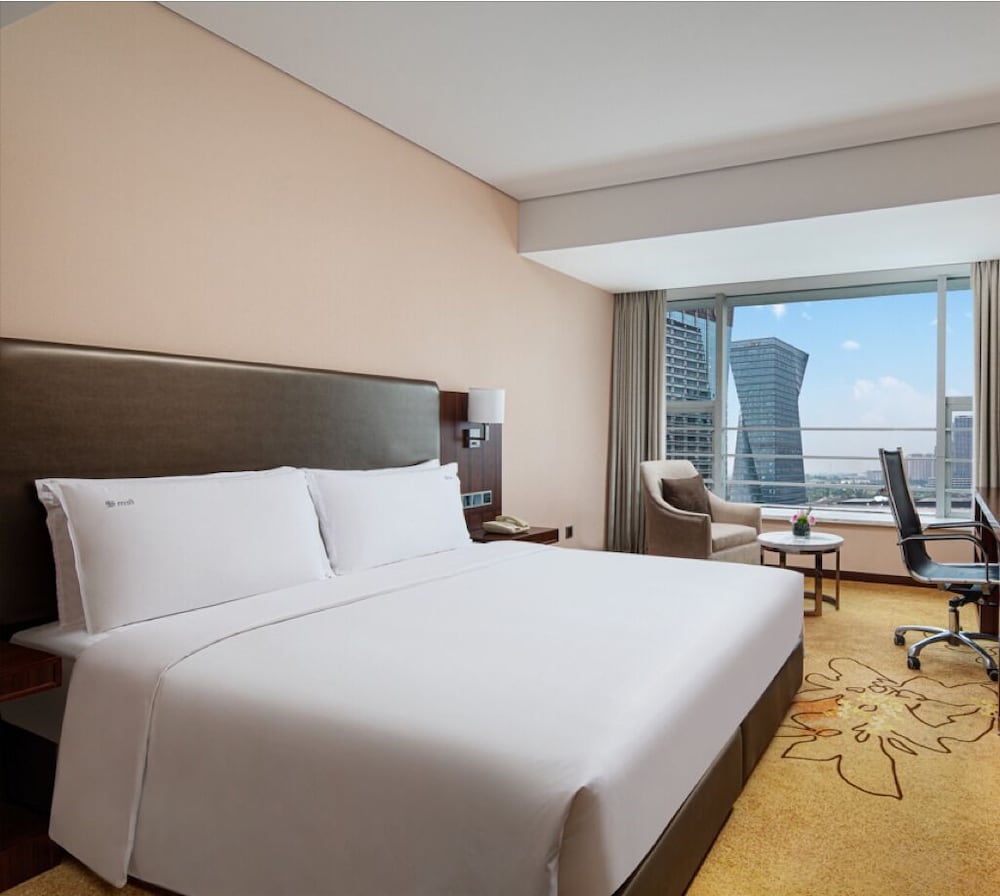 holiday inn chengdu century city westtower