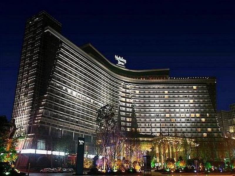 holiday inn chengdu century city westtower