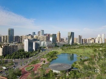 holiday inn chengdu century city westtower
