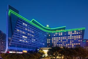 holiday inn chengdu century city westtower