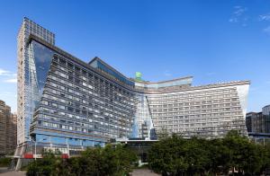 holiday inn chengdu century city westtower