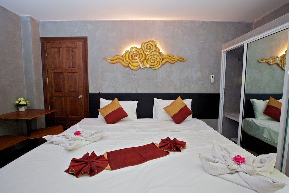 baan kamala hostel and guesthouse