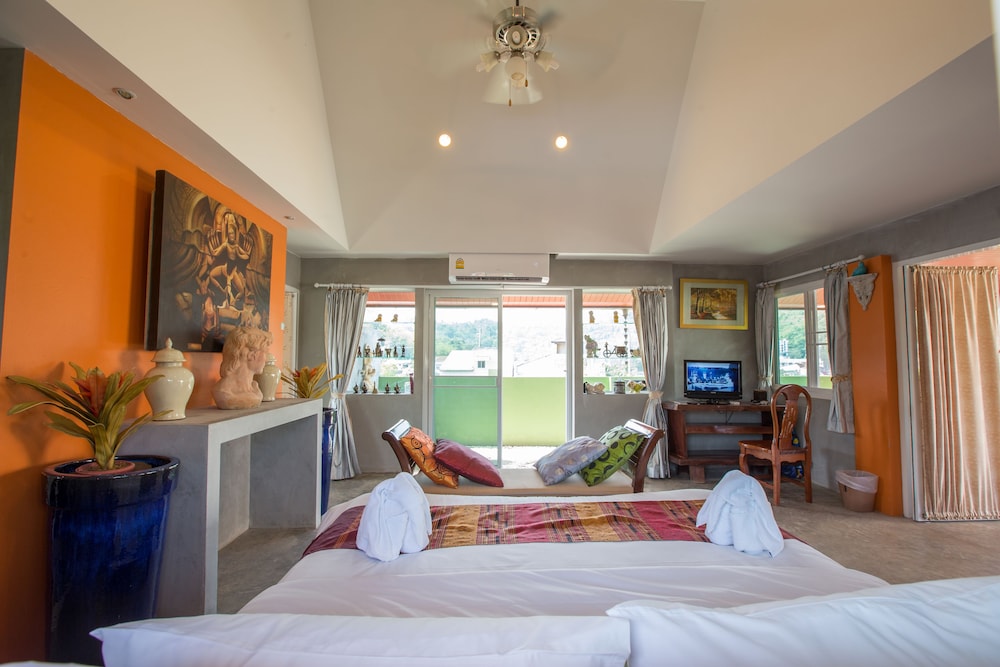 baan kamala hostel and guesthouse
