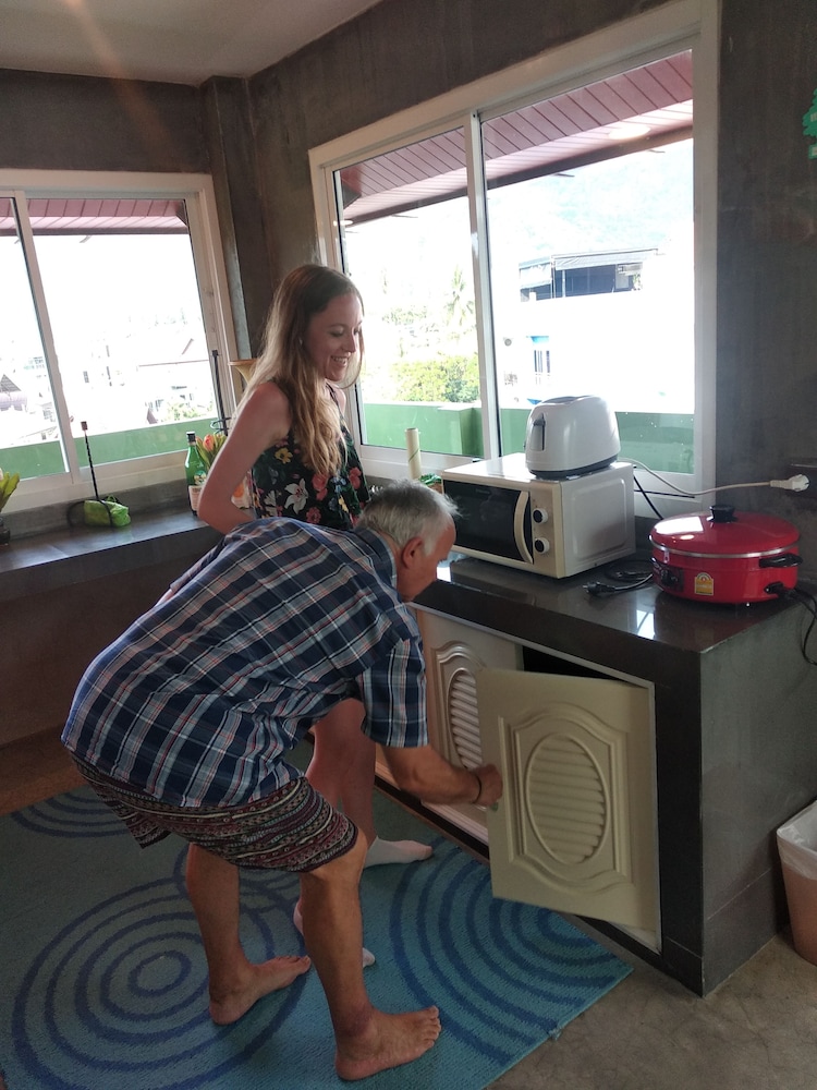 baan kamala hostel and guesthouse