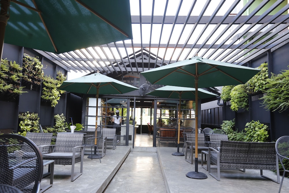 baan kamala hostel and guesthouse