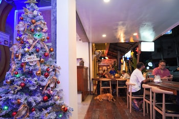 Baan Kamala Hostel & Guesthouse,,2 star