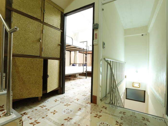 baan kamala hostel and guesthouse