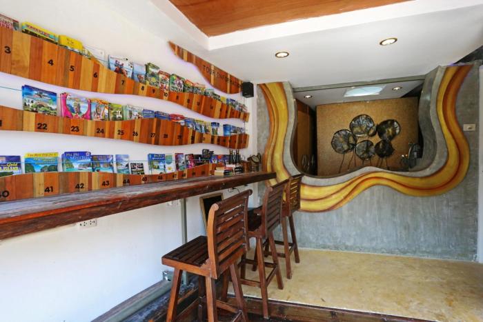 baan kamala hostel and guesthouse