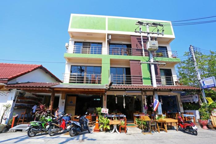baan kamala hostel and guesthouse