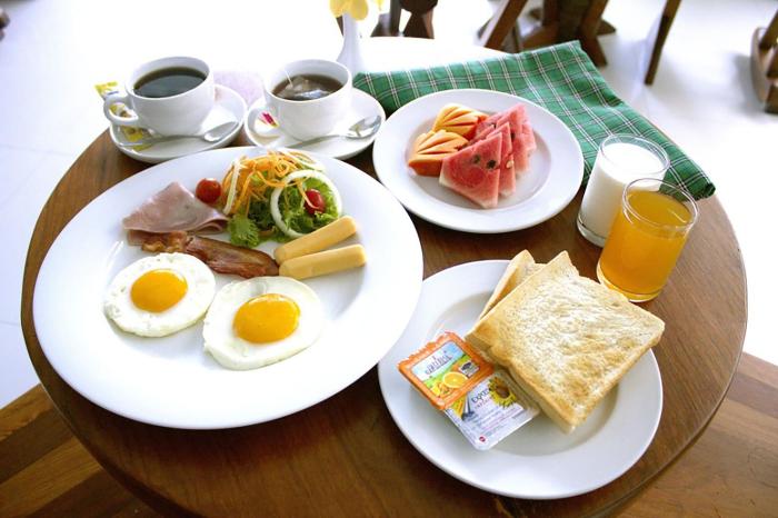 baan kamala hostel and guesthouse