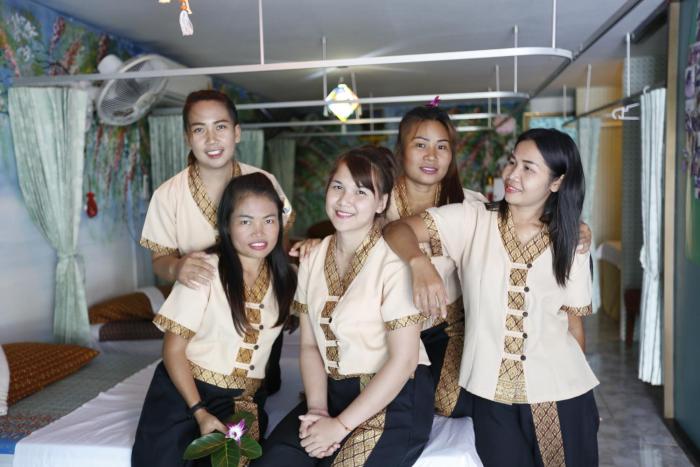 baan kamala hostel and guesthouse