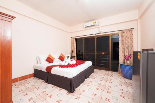 baan kamala hostel and guesthouse
