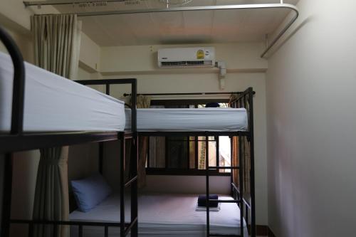 baan kamala hostel and guesthouse