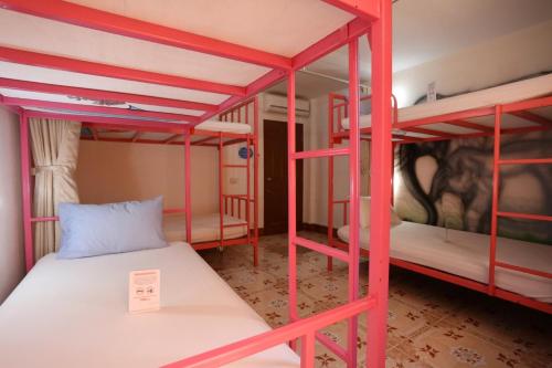 baan kamala hostel and guesthouse