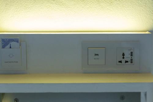 baan kamala hostel and guesthouse