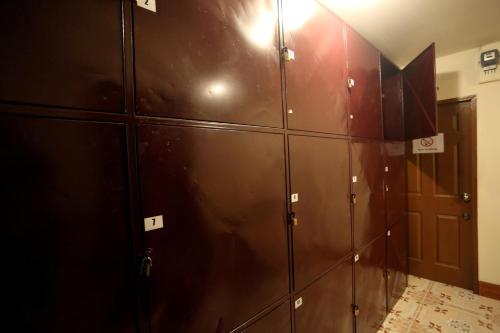 baan kamala hostel and guesthouse