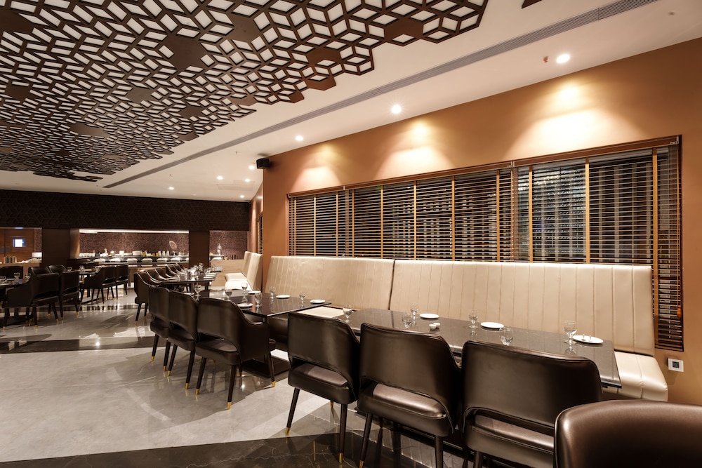 Pharos Hotels,Nungambakkam,3 star