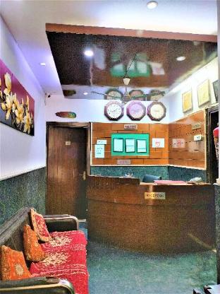 hotel white palace nizamuddin railway st