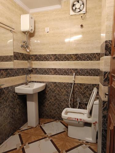 hotel white palace nizamuddin railway st