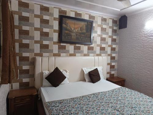 hotel white palace nizamuddin railway st