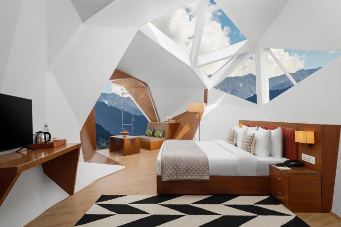 tree of life eila art hotel manali