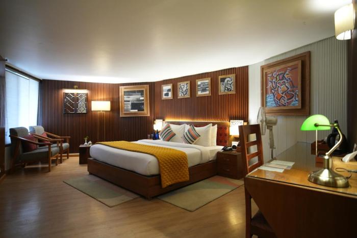 tree of life eila art hotel manali